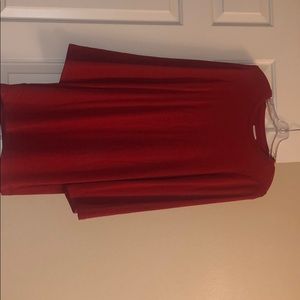 Red flowy dress with bell sleeve Lou and grey
